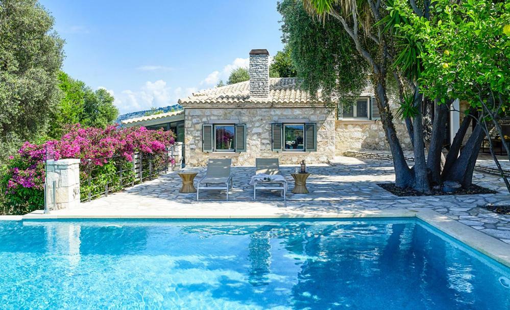 Villa Ioli- Beachfront Luxury Residence Ηγουμενίτσα Εξωτερικό φωτογραφία